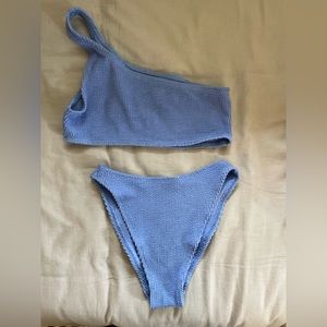 Skatie blue crinkle suit